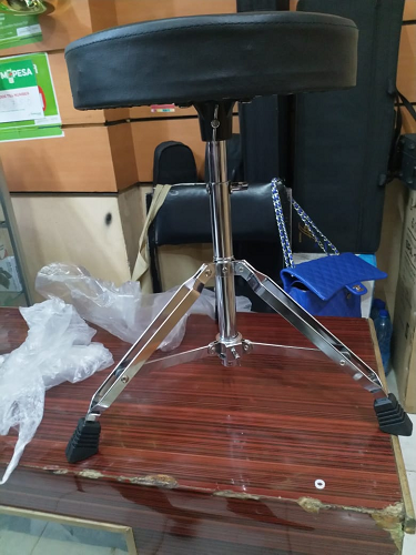 Drum throne